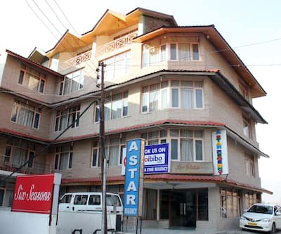 https://imgcld.yatra.com/ytimages/image/upload/t_hotel_yatra_city_desktop/v1455238562/Domestic Hotels/Hotels_Manali/Hotel A-Star Regency/Canon_EOS_60D609.jpg